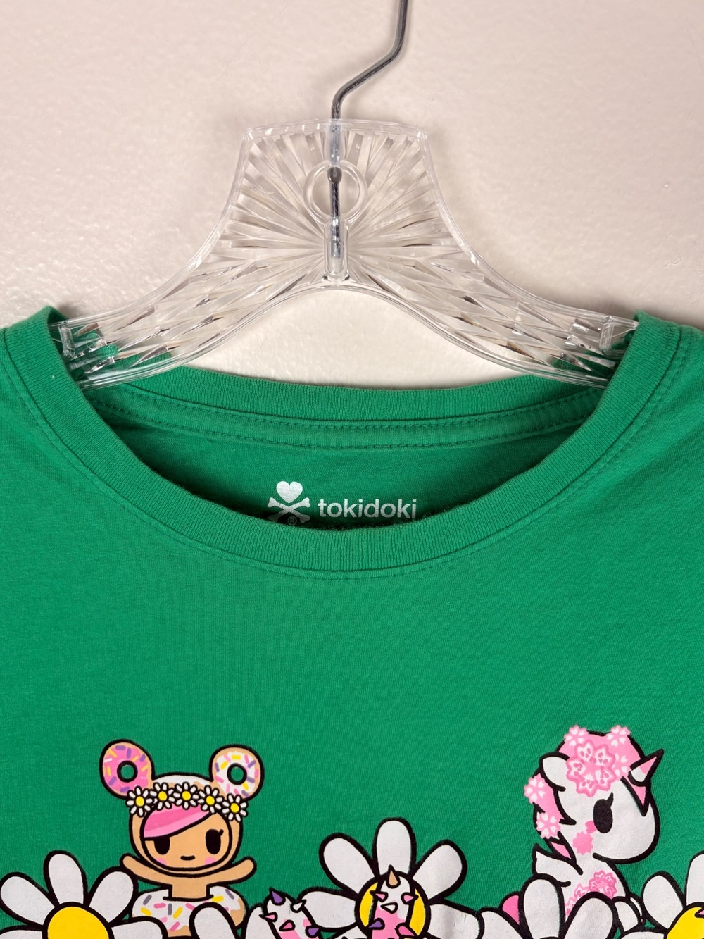 Tokidoki Donutella Floral Crew Neck Cropped Short Sleeve Tee in Green/White - Picture 5 of 9